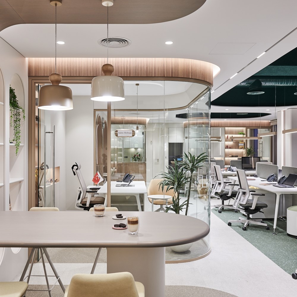 Podstawowe elementy wyposażenia biura – co powinno się w nim znaleźć?